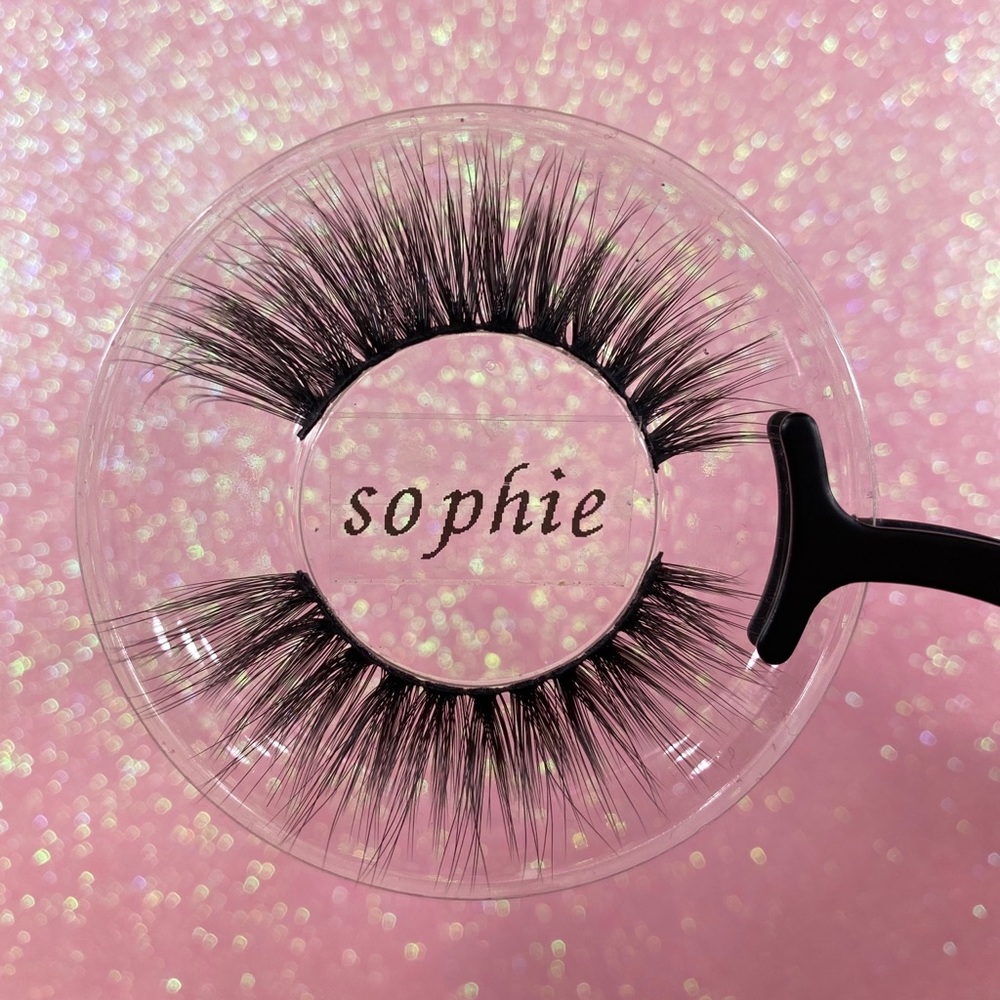 SOPHIE lashes